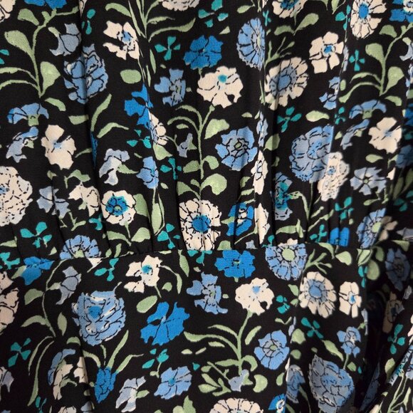 EUC LIKE NEW LOFT FLORAL V NECK WRAP FLUTTER SLEEVES TOP SZ XS - Picture 11 of 15